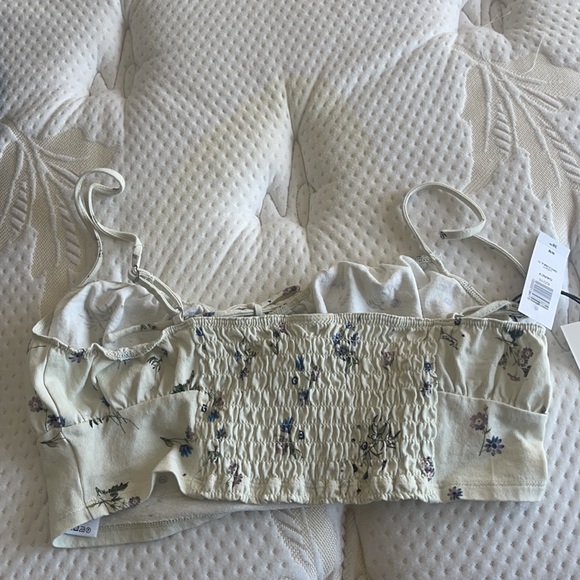 cute aritzia top - Picture 2 of 2